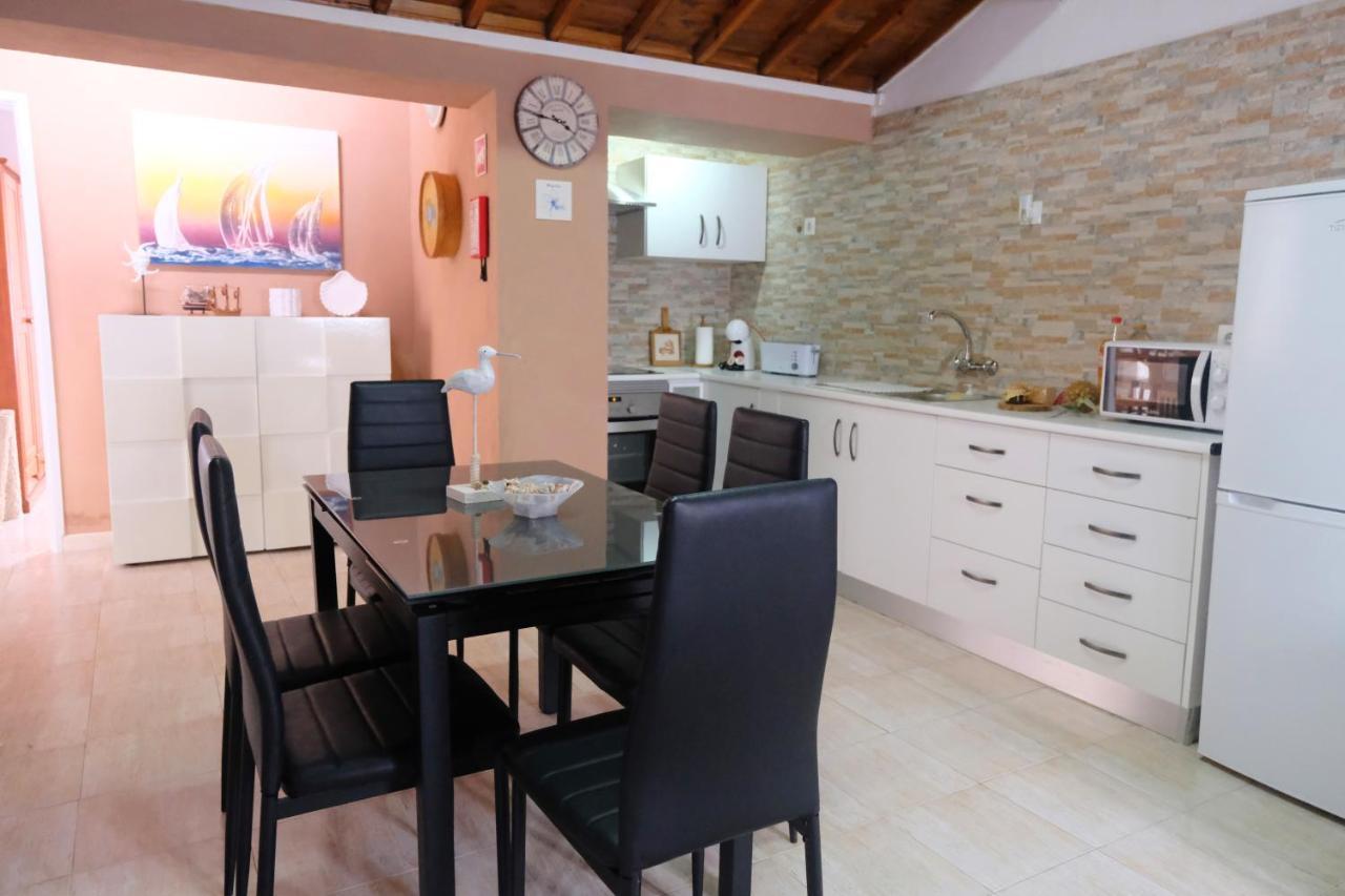 Magnolia - Casa Com Dois Quartos Junto Ao Mar - Renovada Em 2023 Моштейруш Экстерьер фото